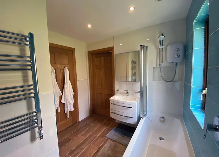 4 The Mews Дом отдыха *